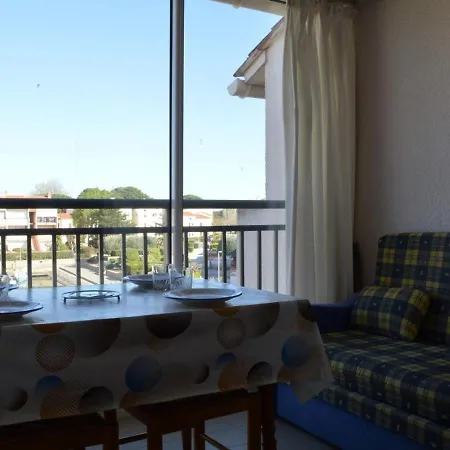 Locations Saint-cyprien: 2 Pieces Avec Parking, Terrasses, Et Loggia - Fr-1-225d-35