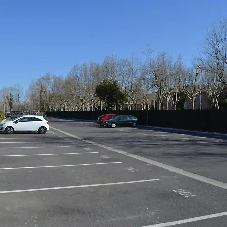 Locations Saint-cyprien: 2 Pieces Avec Parking, Terrasses, Et Loggia - Fr-1-225d-35 Lejlighed Saint-Cyprien (Pyrenees-Orientales)