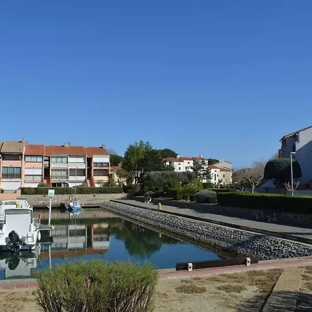 Locations Saint-cyprien: 2 Pieces Avec Parking, Terrasses, Et Loggia - Fr-1-225d-35 Lejlighed *
