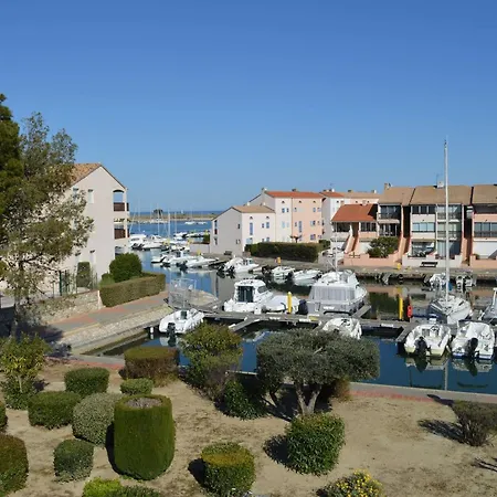 Locations Saint-cyprien: 2 Pieces Avec Parking, Terrasses, Et Loggia - Fr-1-225d-35 Lejlighed