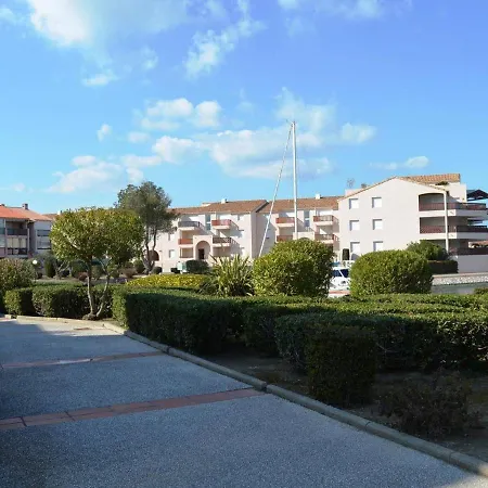 Locations Saint-cyprien: 2 Pieces Avec Parking, Terrasses, Et Loggia - Fr-1-225d-35 Saint-Cyprien (Pyrenees-Orientales)